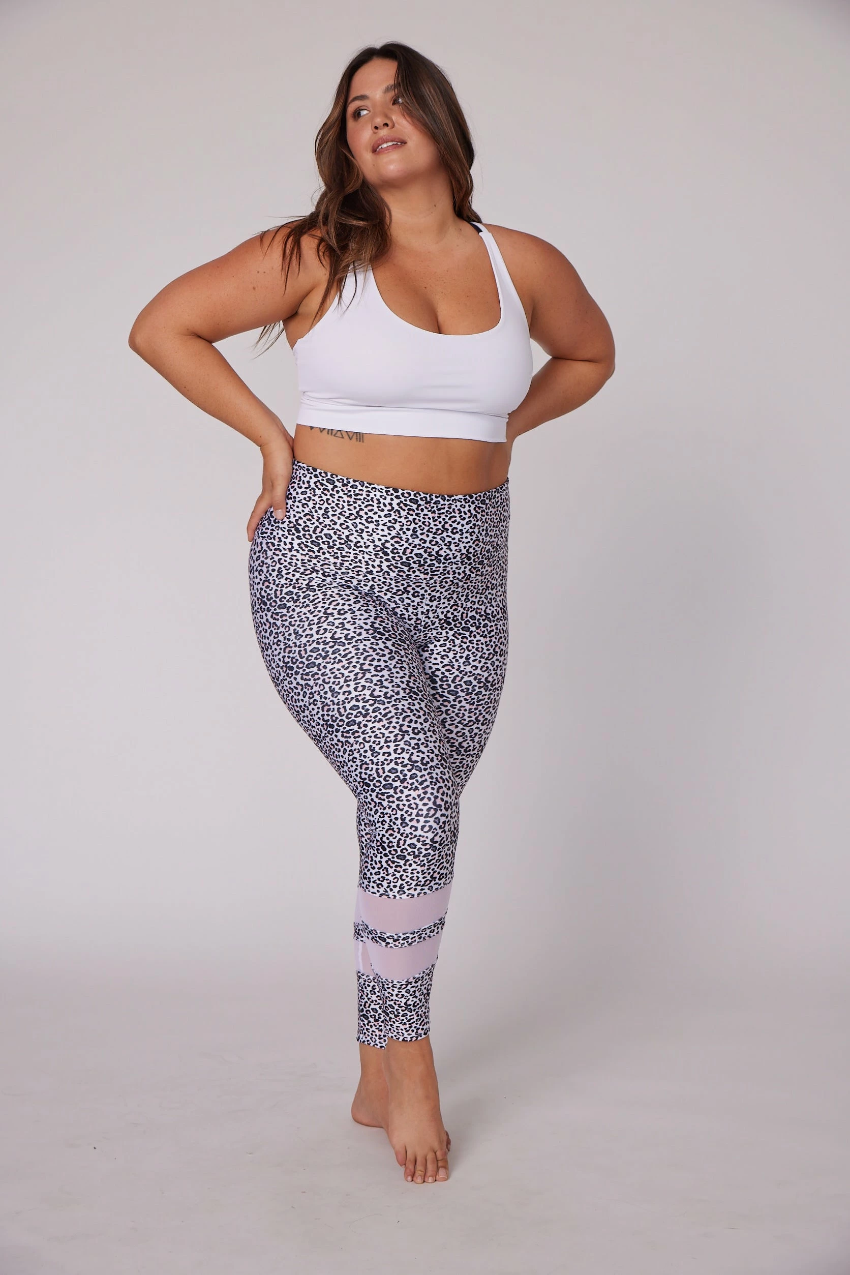 ONZIE LSF Sacred Bra - Tennis Club Contrast Tops 12 ONZIE LSF Sacred Bra - Tennis Club Contrast Tops