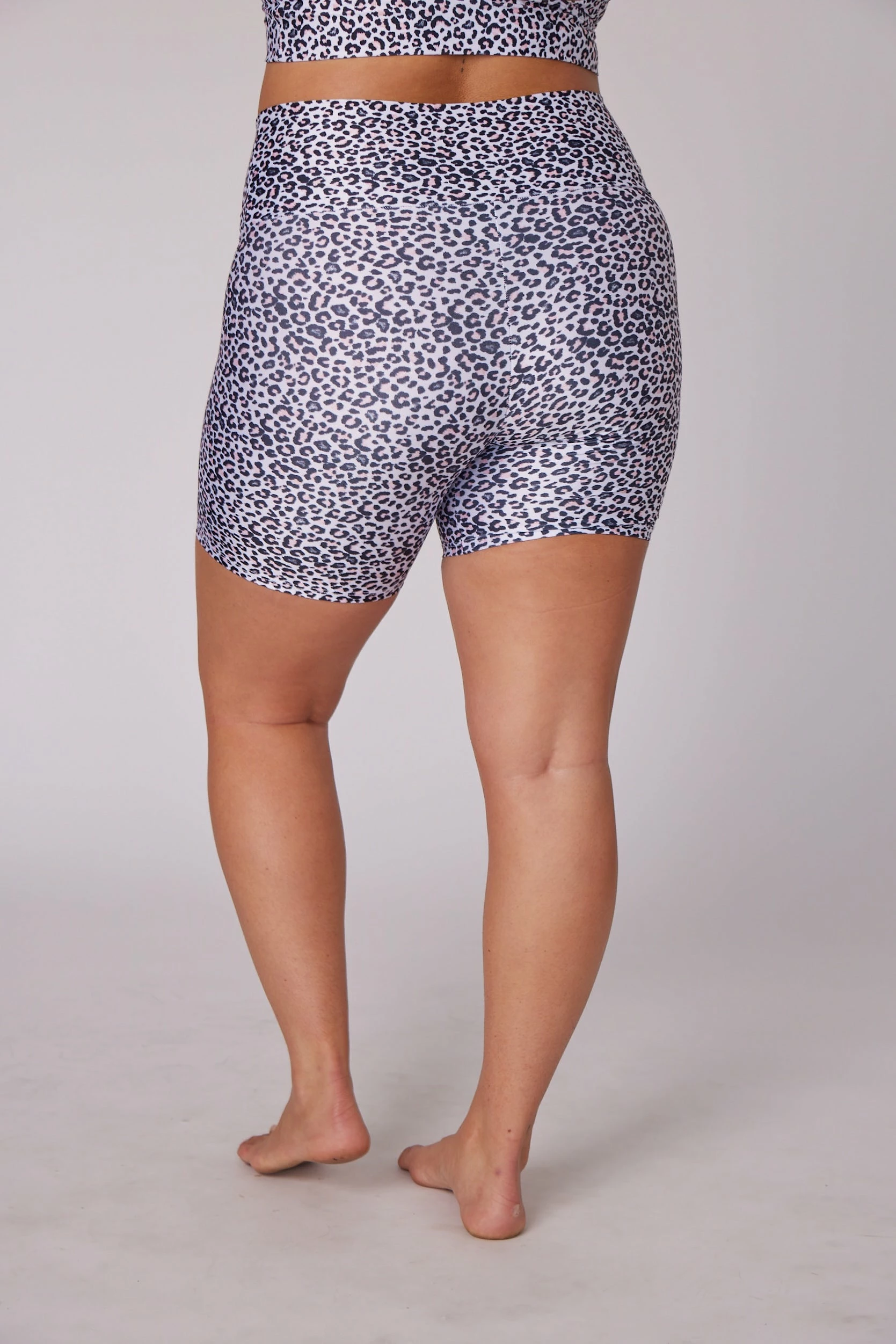 ONZIE LSF Colorblock V Short - Bold Panthera Bottoms 11 ONZIE LSF Colorblock V Short - Bold Panthera Bottoms