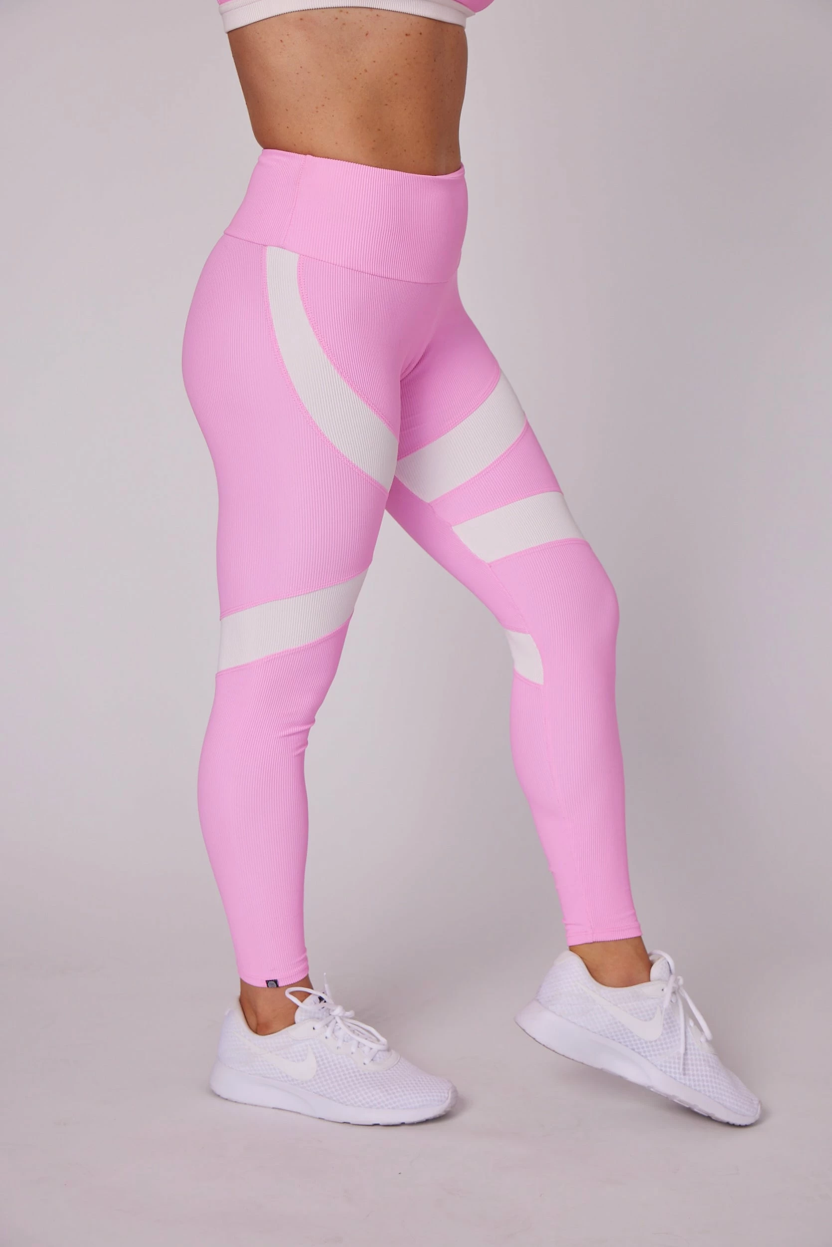 ONZIE LSF Cadence Legging - Move Pink 4 ONZIE LSF Cadence Legging - Move Pink