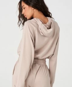 Onzie Outerwear & Sweatshirts Cinch Crop Hoodie - Taupe Fleece