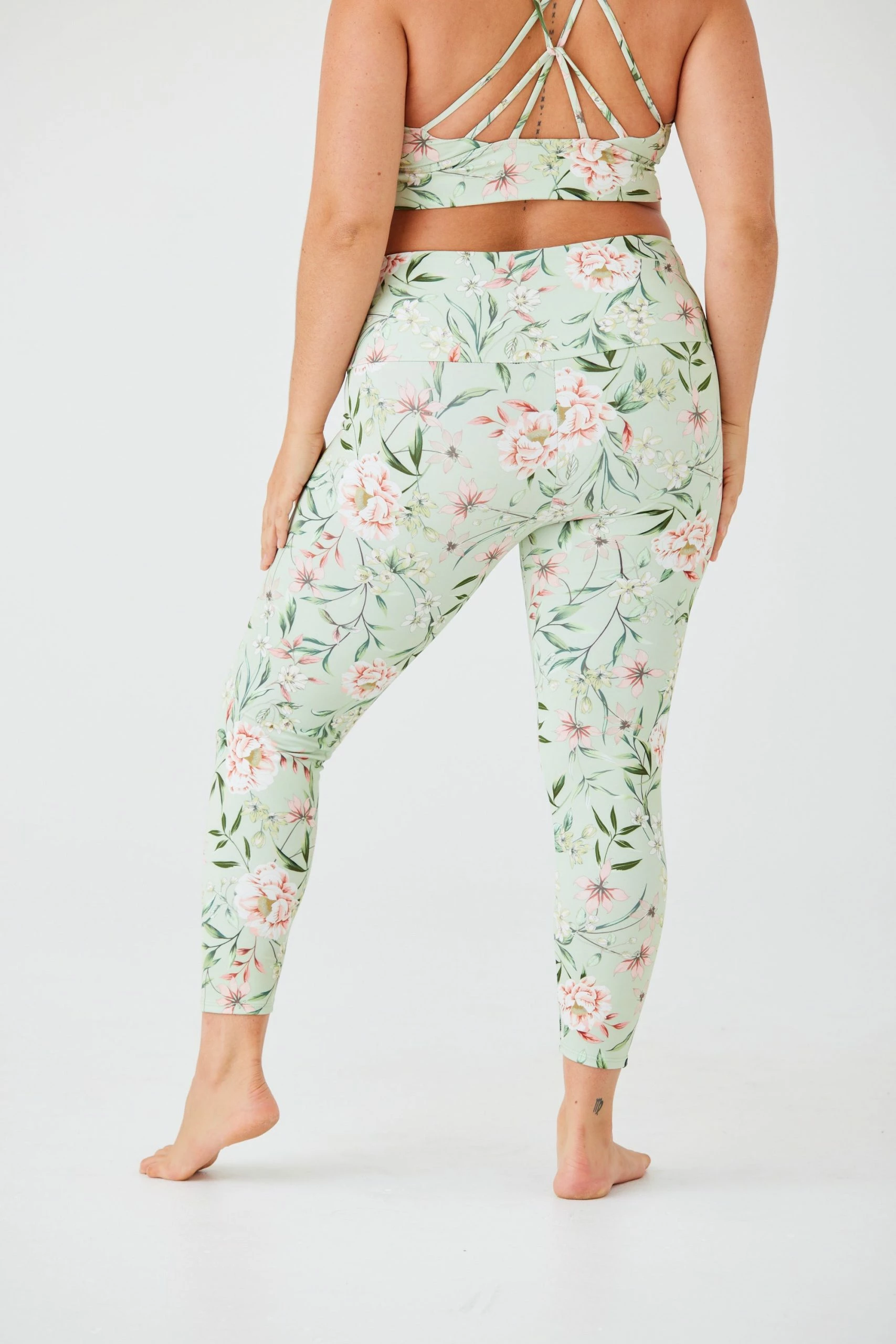 ONZIE High Rise Legging - Flora Bella Bottoms 6 ONZIE High Rise Legging - Flora Bella Bottoms
