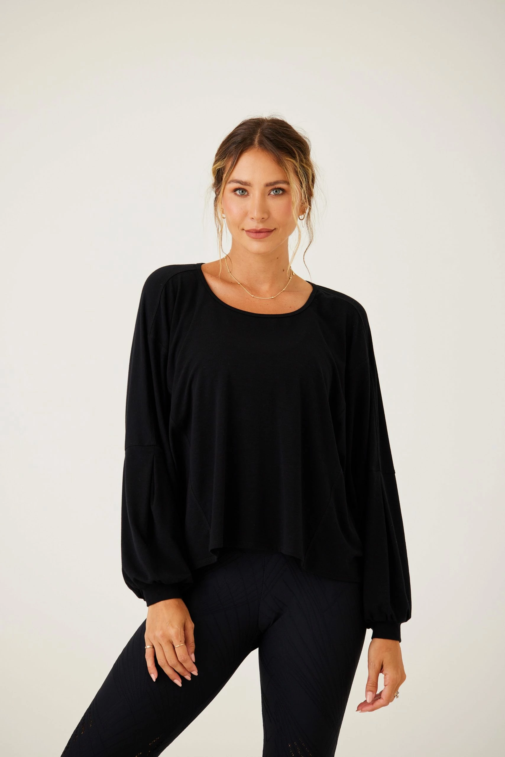 Onzie Om Top - Black 4 Onzie Om Top - Black