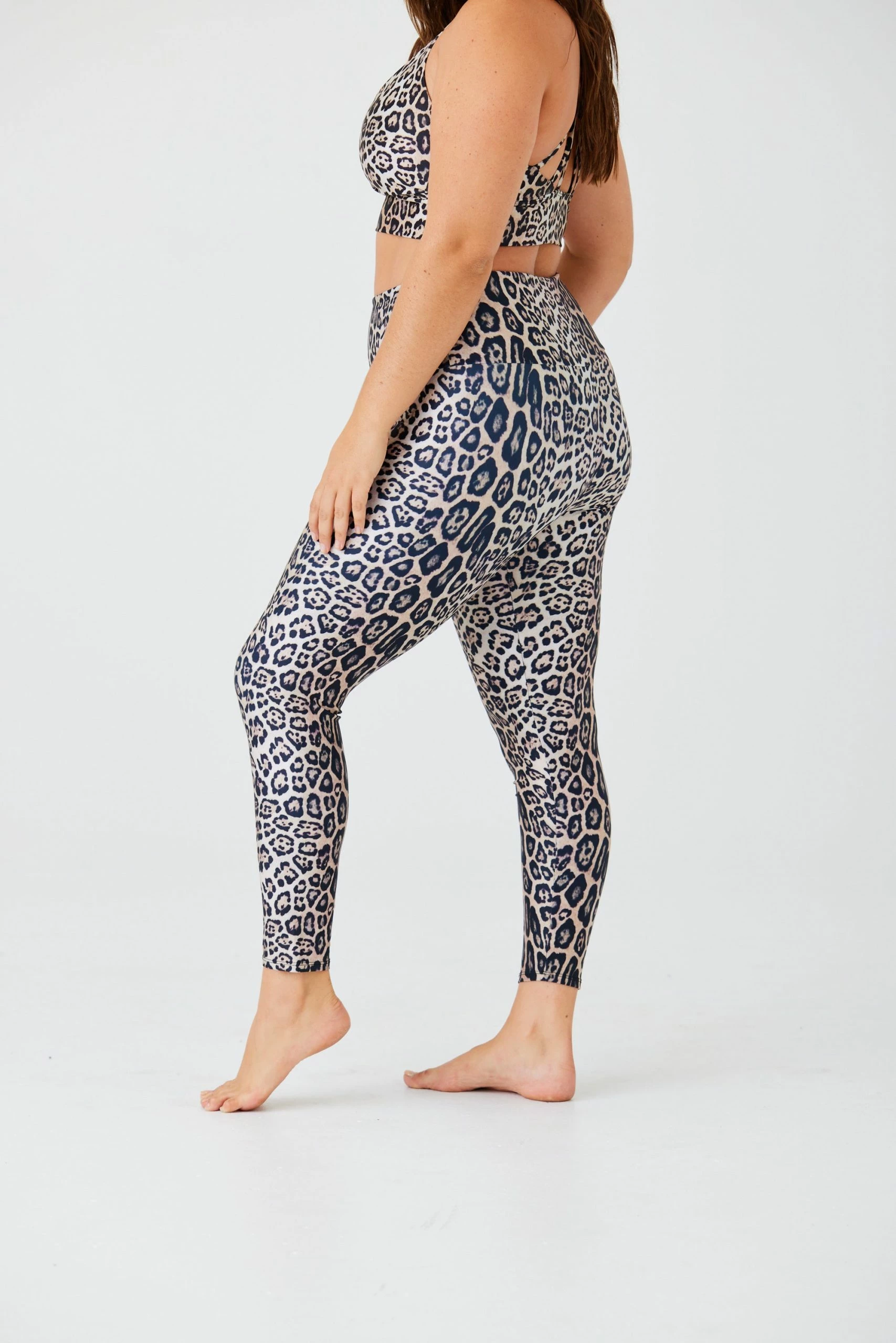 Onzie Flow Bottoms High Rise Long Legging - Leopard 12 Onzie Flow Bottoms High Rise Long Legging - Leopard