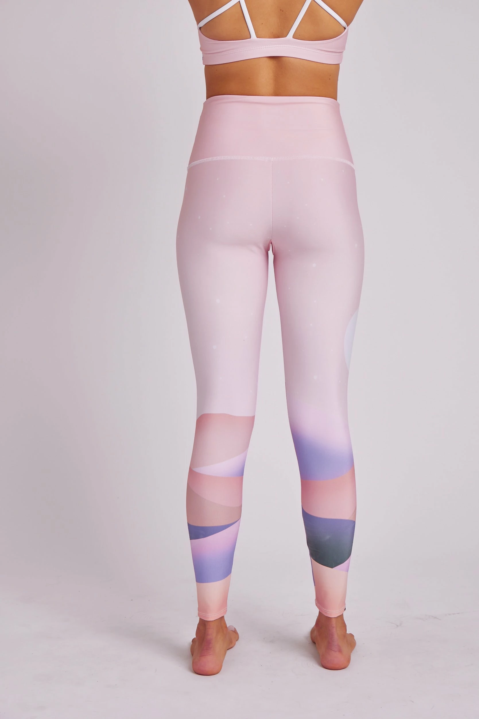 ONZIE Sustainable Soul Graphic High Rise Midi Legging - Selena Moon 6 ONZIE Sustainable Soul Graphic High Rise Midi Legging - Selena Moon