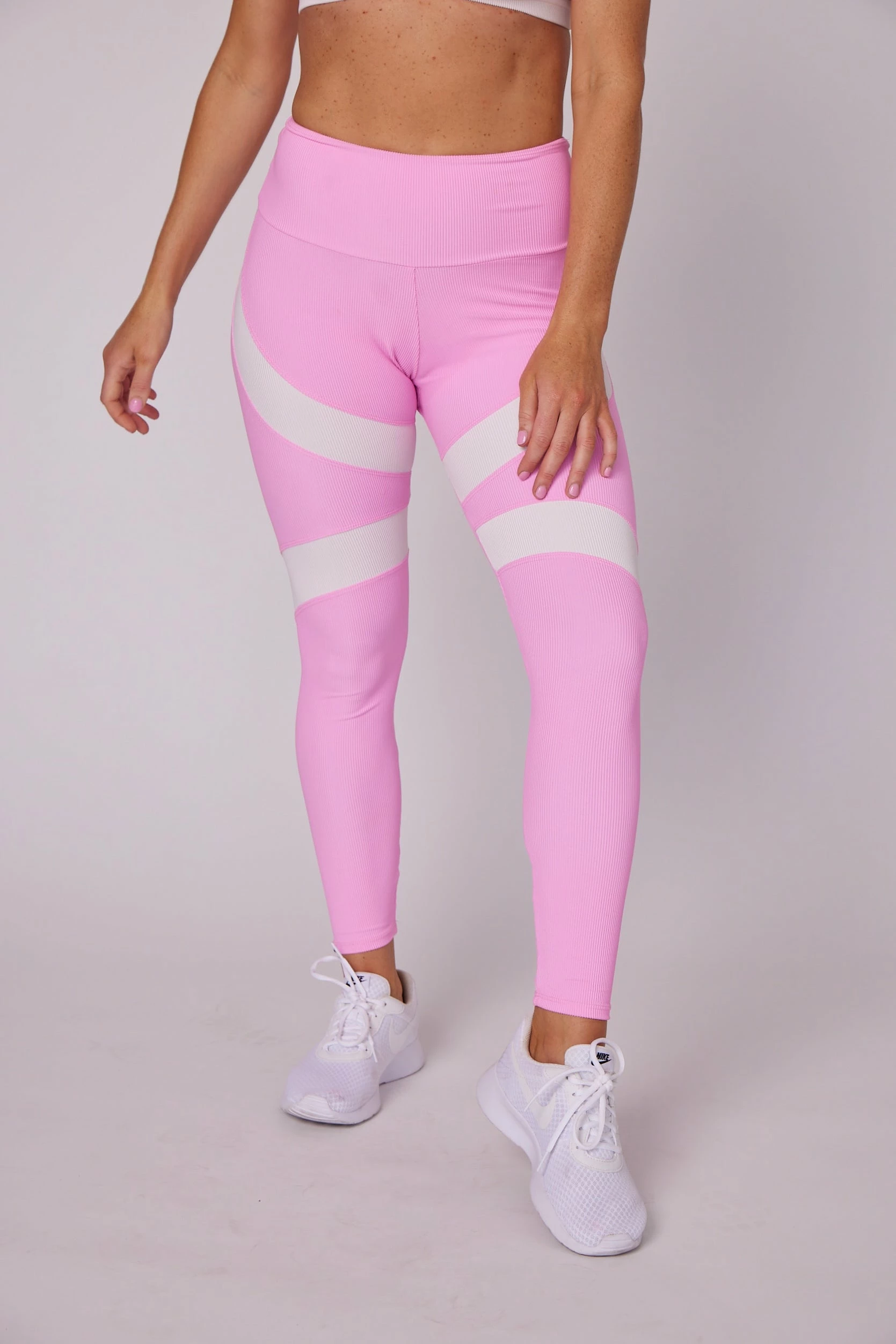 ONZIE LSF Cadence Legging - Move Pink 3 ONZIE LSF Cadence Legging - Move Pink