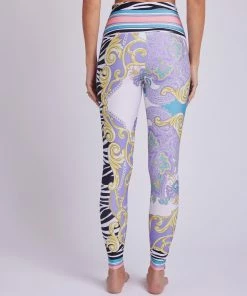 ONZIE Women's New Graphic High Rise Legging - Safari Scarf